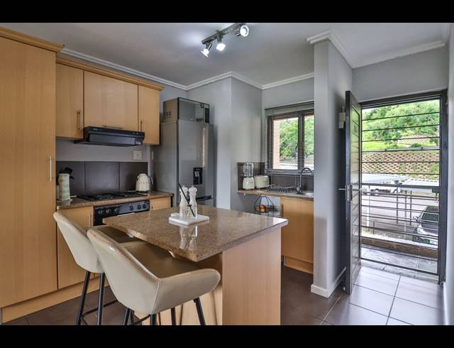 2 BEDROOM APARTMENT FOR SALE IN WESTVILLE